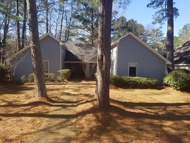 Photo - 108 Bent Creek Cir N Townhome