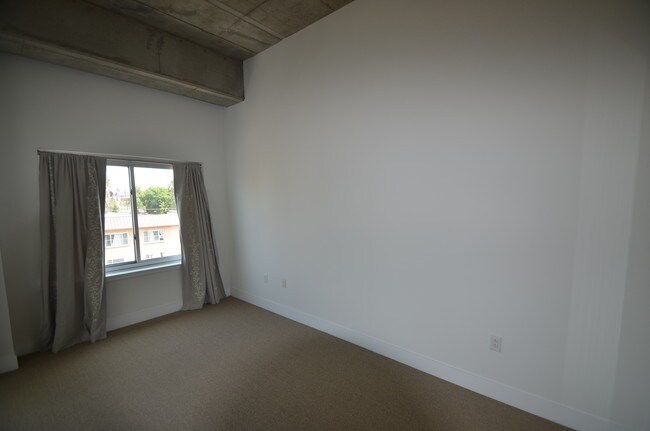 Foto del edificio - 2200 W 29th Ave