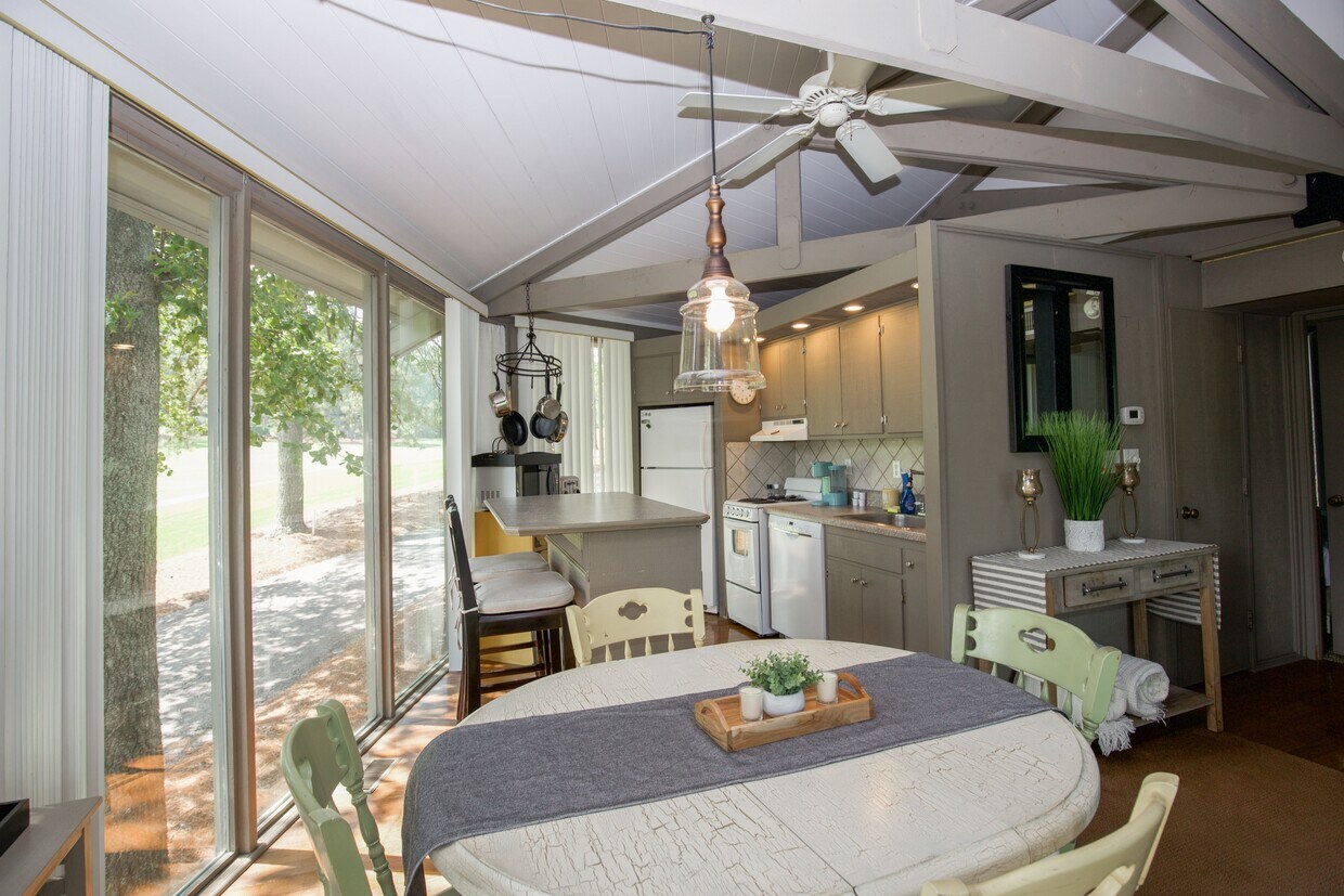 Foto principal - 1195 St Andrews Dr