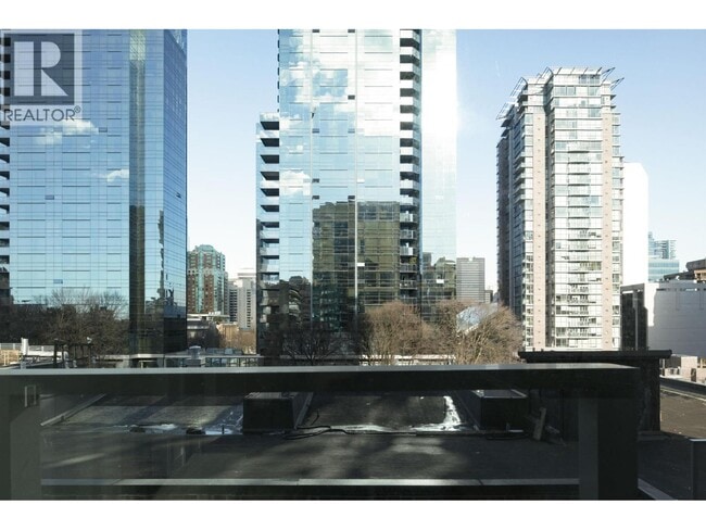 Building Photo - 1133 Hornby St