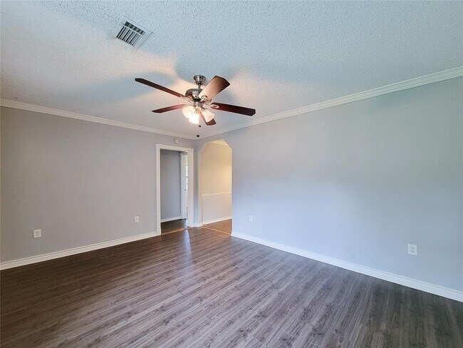 Foto del edificio - 2306 Downey Dr