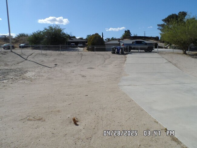 Foto del edificio - 3 Bedrooms, 2 Bathroom, Large Fully Fenced...