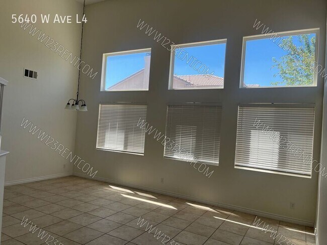 Foto del edificio - 5640 W Ave L4