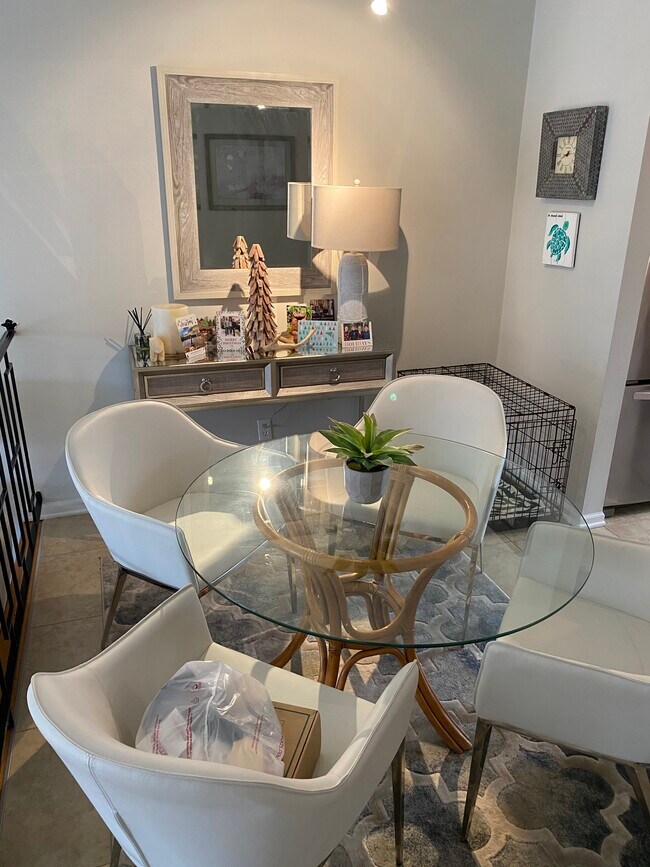 Foto del edificio - 2896 Chateau Cir