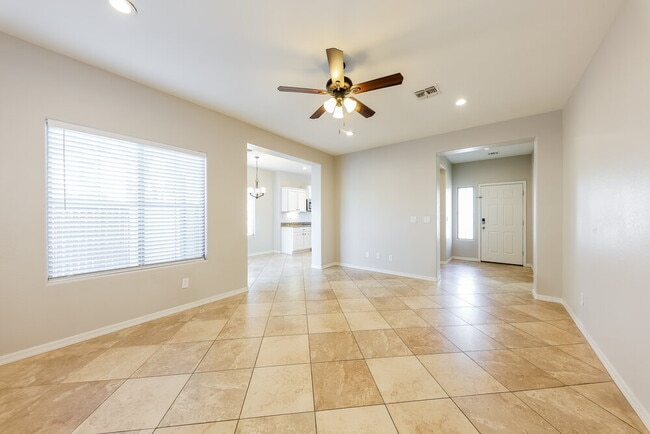 Building Photo - 2141 W Barwick Dr