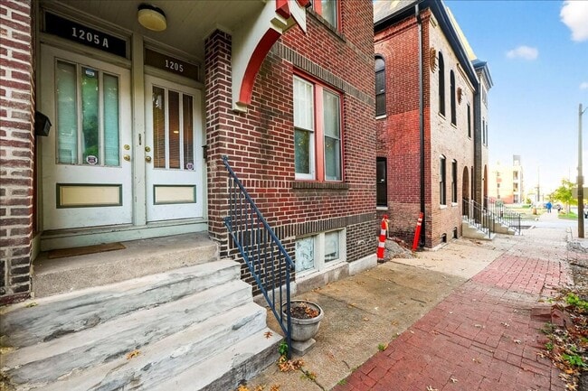 Building Photo - Her Name is Michelle