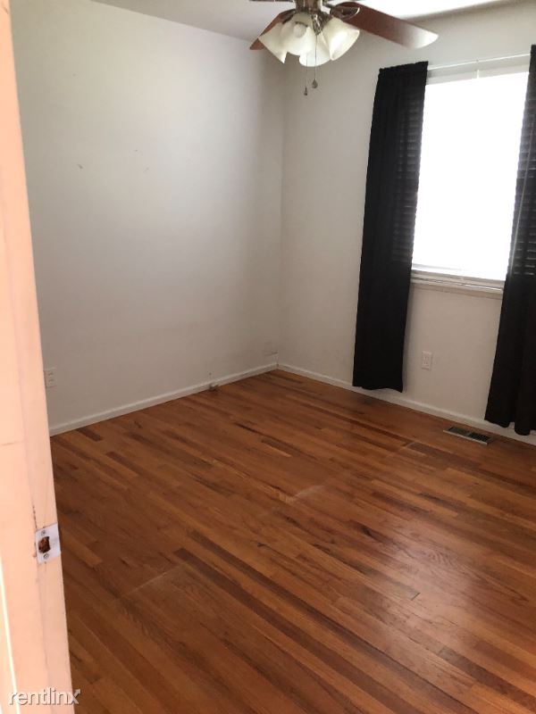Building Photo - 3 br, 1 bath House - 1128 central pkwy