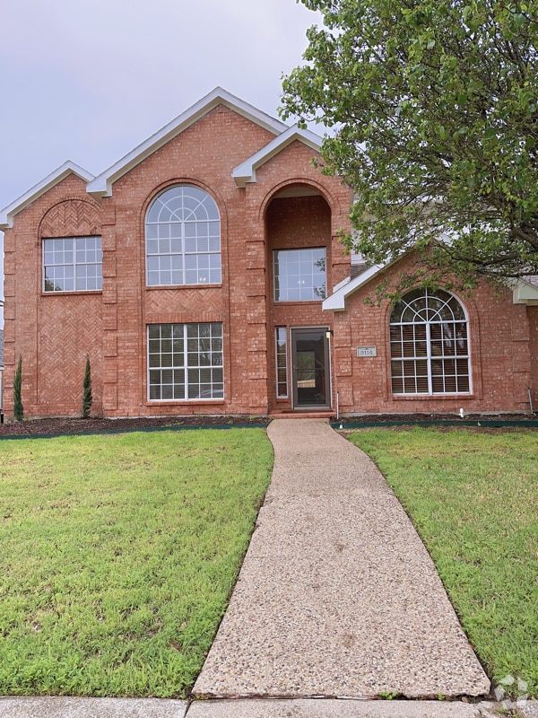 Building Photo - 9114 Woodlake Dr
