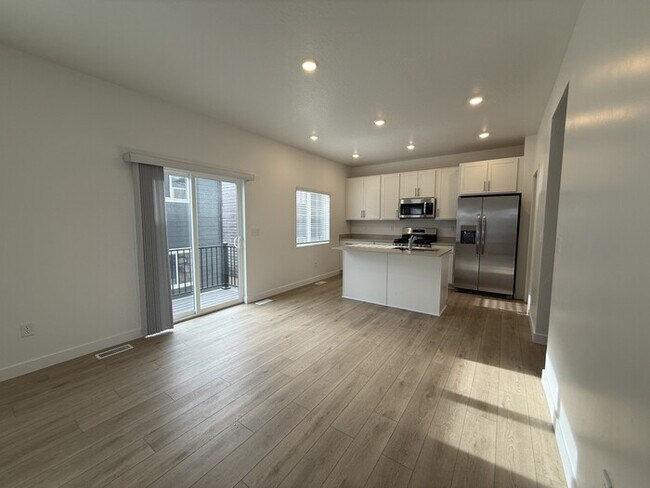 Foto del edificio - BRAND NEW Single Family Home