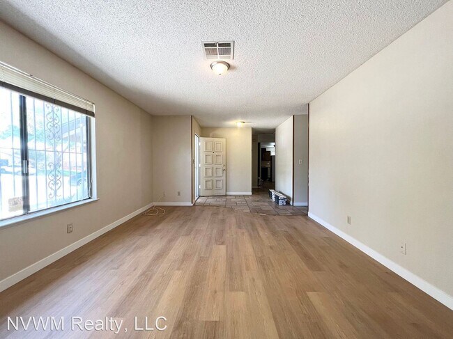 Foto del edificio - 3 br, 2 bath House - 6461 W Viking Road