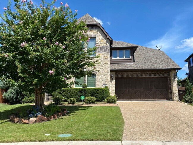 Building Photo - 10205 Savoy Dr