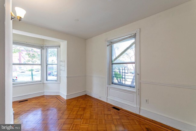 Foto del edificio - 3512 Lancaster Ave