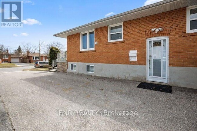 Building Photo - 80 Mountland Dr