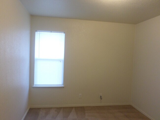 Foto del edificio - 3804 Joshua Taylor Dr