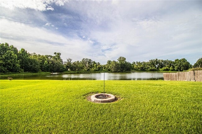 Building Photo - 2745 Stonewood Dr