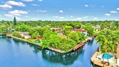 Building Photo - 2650 Scott St