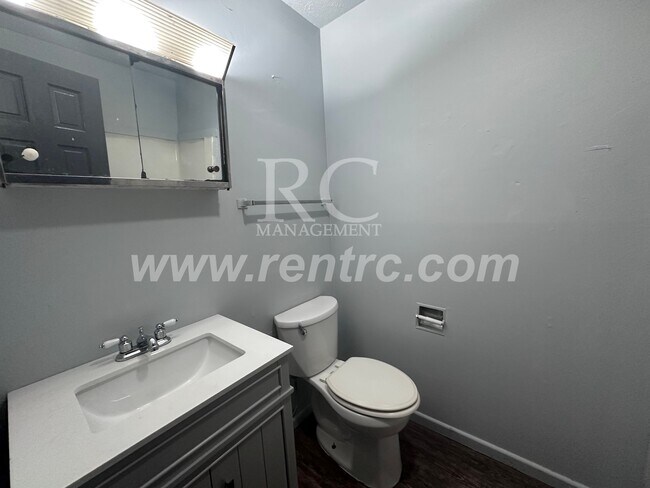Foto del edificio - 1227-4 Clarence-