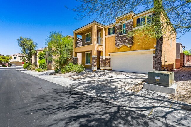 Foto del edificio - 4 Bedroom, 3 Den West Side Home