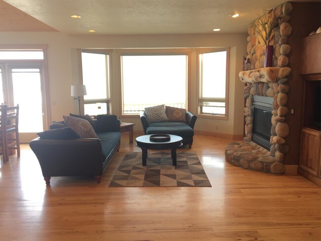 Building Photo - Akkad -  5167 Yacht Club Home - 1