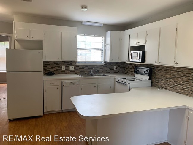 Building Photo - 1 br, 1 bath House - 2884 Mackey Ln