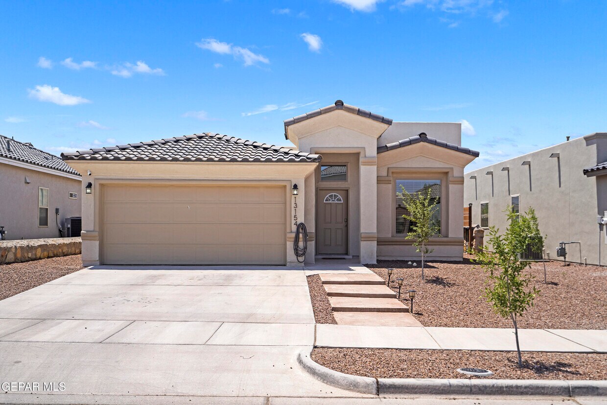 Foto principal - 13154 Emerald Isle St