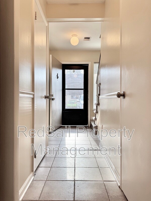Foto del edificio - 1067 Willow Green Dr