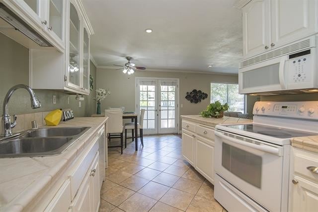 Foto del edificio - 5006 Collwood Way