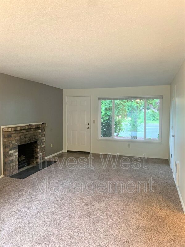 Building Photo - 121 NE Hearthwood Blvd
