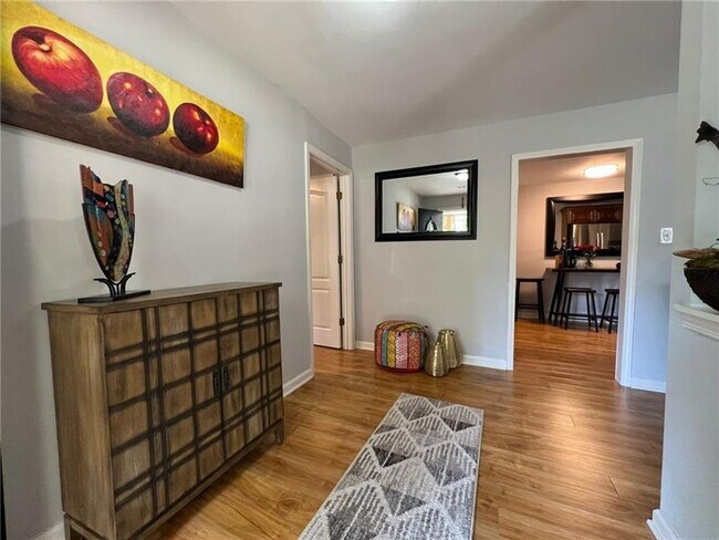 Foto del edificio - 2838 N Bogan Rd NE