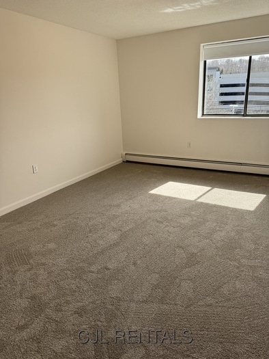 Building Photo - 71 Montvale Ave