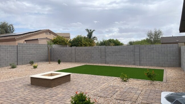 Building Photo - Charming 3 bed 2 bath in Casa Grande!
