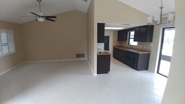 Foto del edificio - Adorable updated 2/1/1 in Port Richey