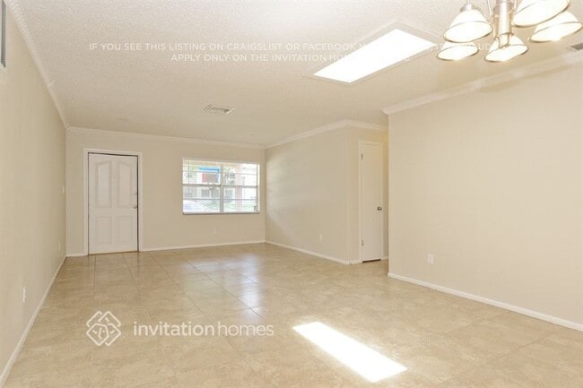 Foto del edificio - 9247 78th Ave N