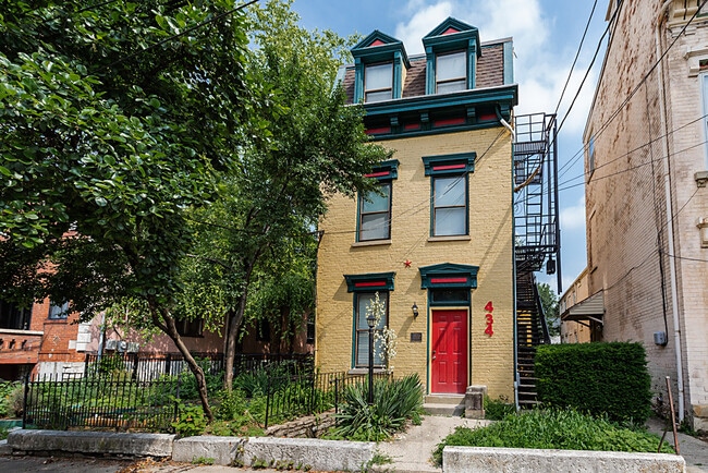 Building Photo - 434 Elizabeth St