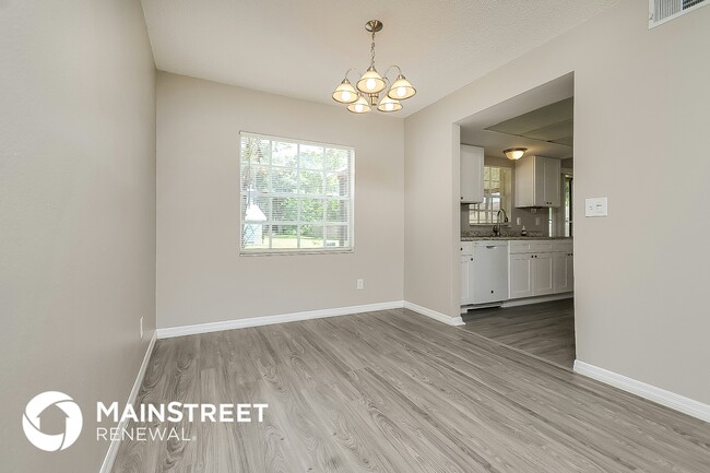 Building Photo - 1690 Palm Leaf Dr