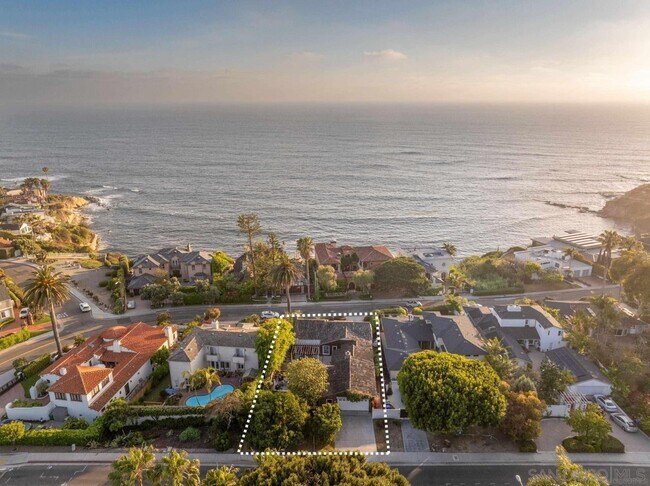 Building Photo - 5839 Camino De La Costa