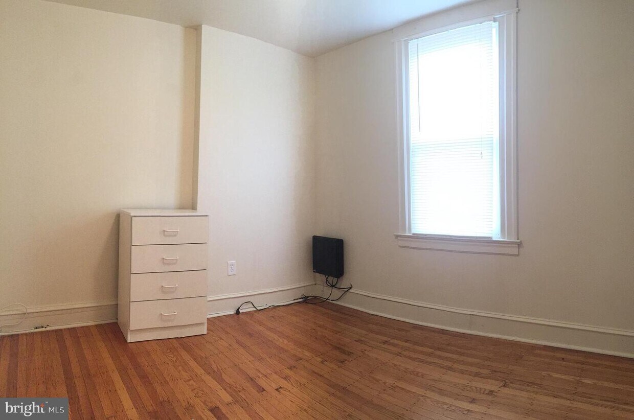 4028 Shelmire Ave Unit 2, Philadelphia, PA 19136 Room for Rent in