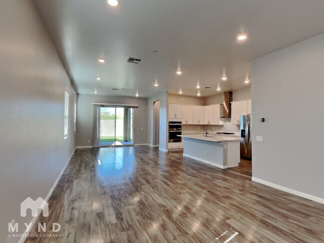 Foto del edificio - 12577 Huckleberry Oak Ave