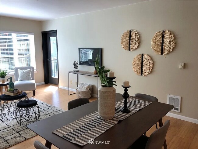 Foto del edificio - 2717 Western Ave