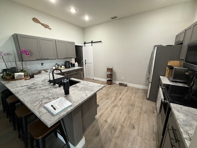 Building Photo - 219 Compass Rose Dr