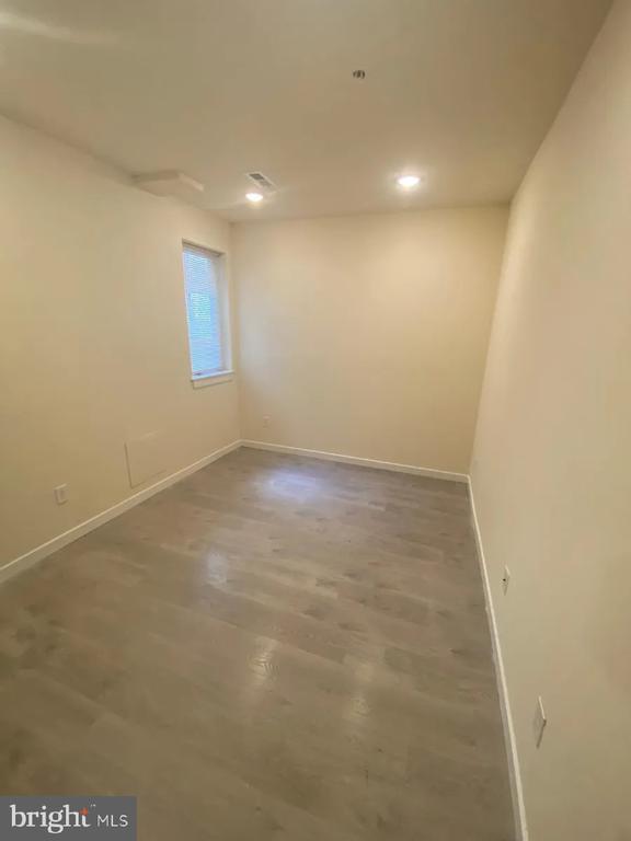 Building Photo - 918 N 48th St