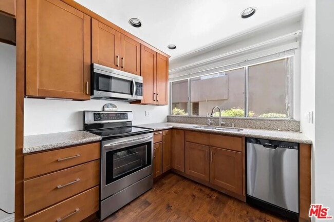 Building Photo - 18110 Killion St
