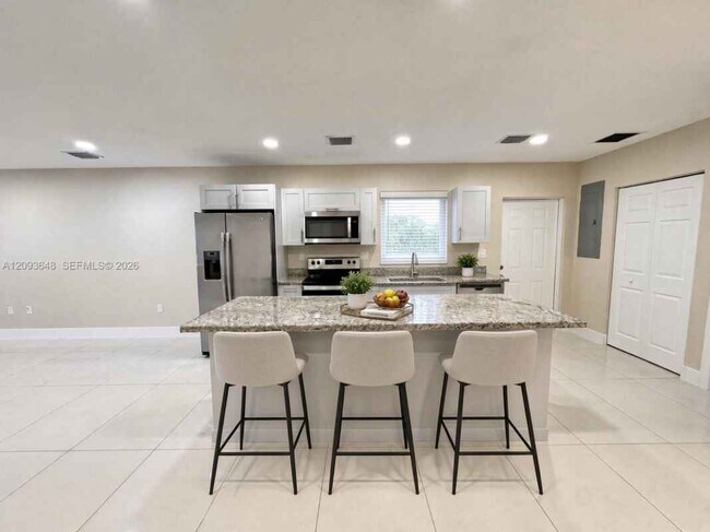 Foto del edificio - 1770 NW 55th St