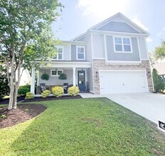 Building Photo - 608 Coniston Dr SE