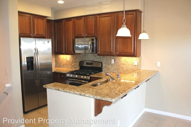 Building Photo - 2 br, 2.5 bath House - 1295 De Altura Commons