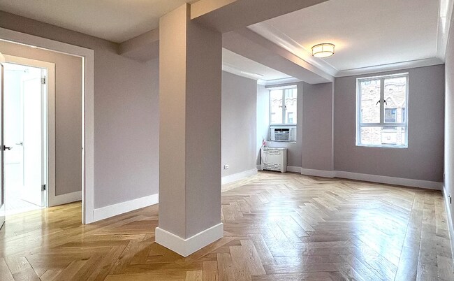 Foto del edificio - 256 W 97th St