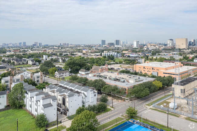 Foto aérea - Live Oak Lofts