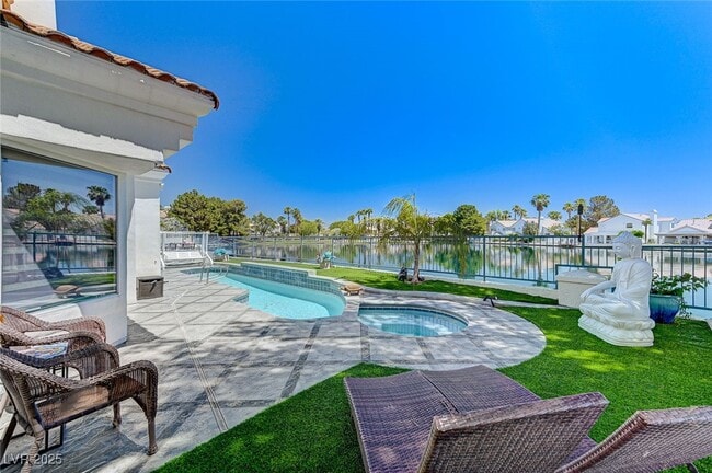 Building Photo - 2984 Sun Lake Dr