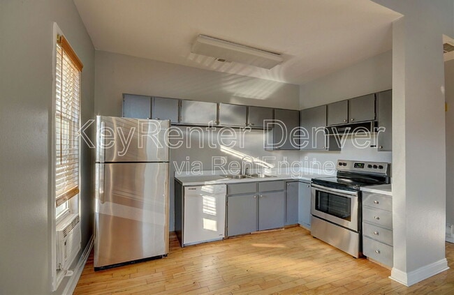 Photo - 1024 Lipan St Townhome