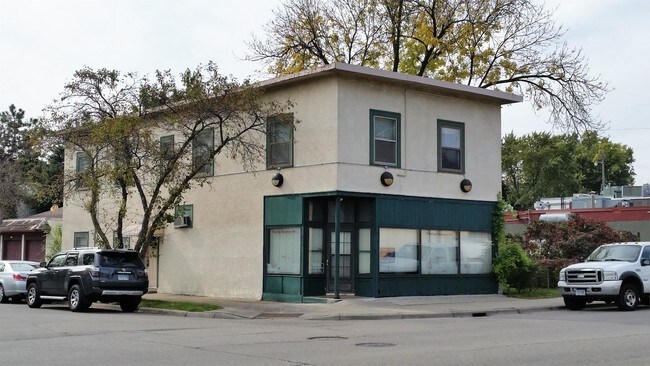 Building Photo - 3802 Longfellow Ave